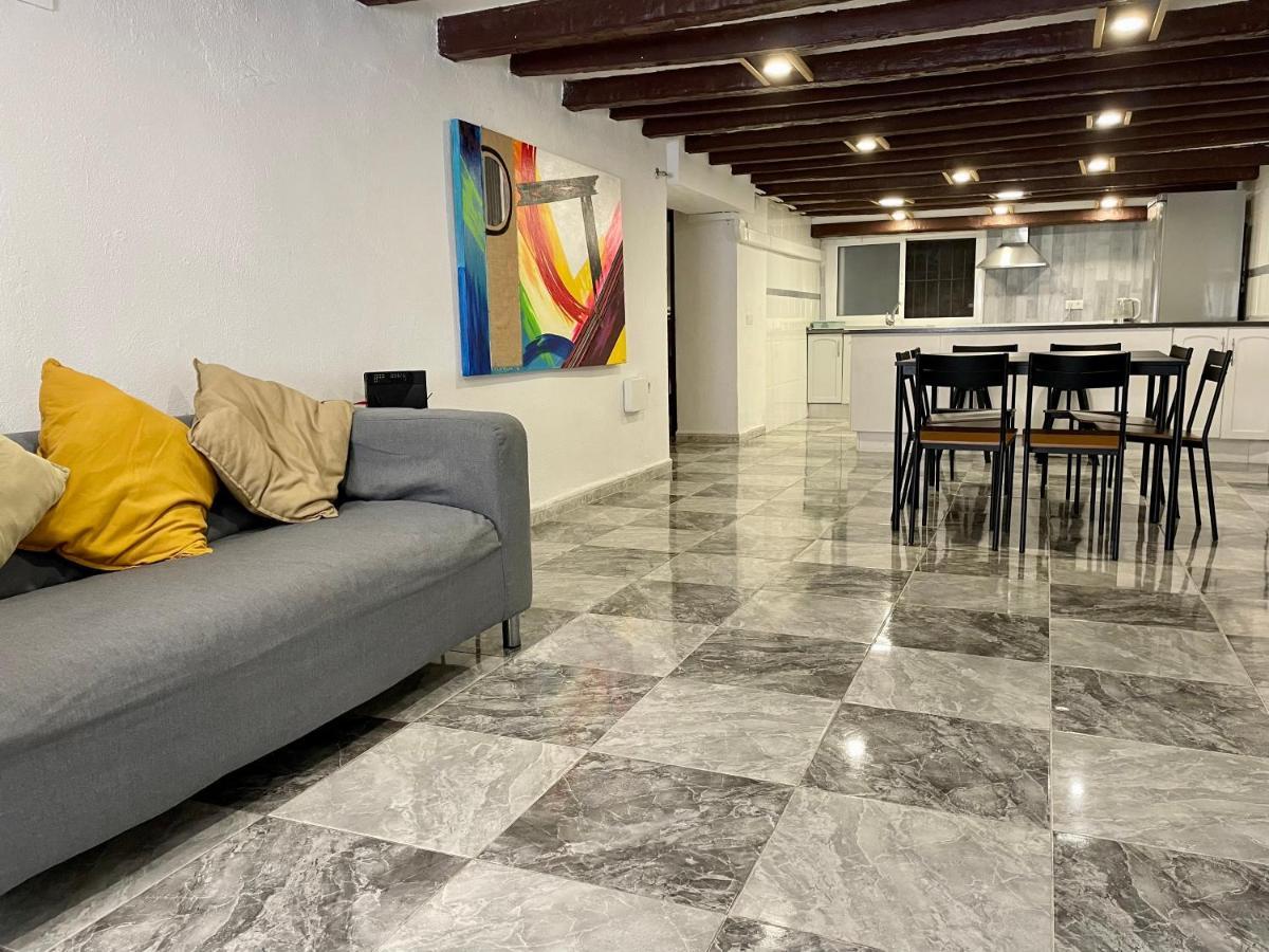 Espacioso Piso Con Entrada Independiente En Part Alta De Tarragona! Exterior foto